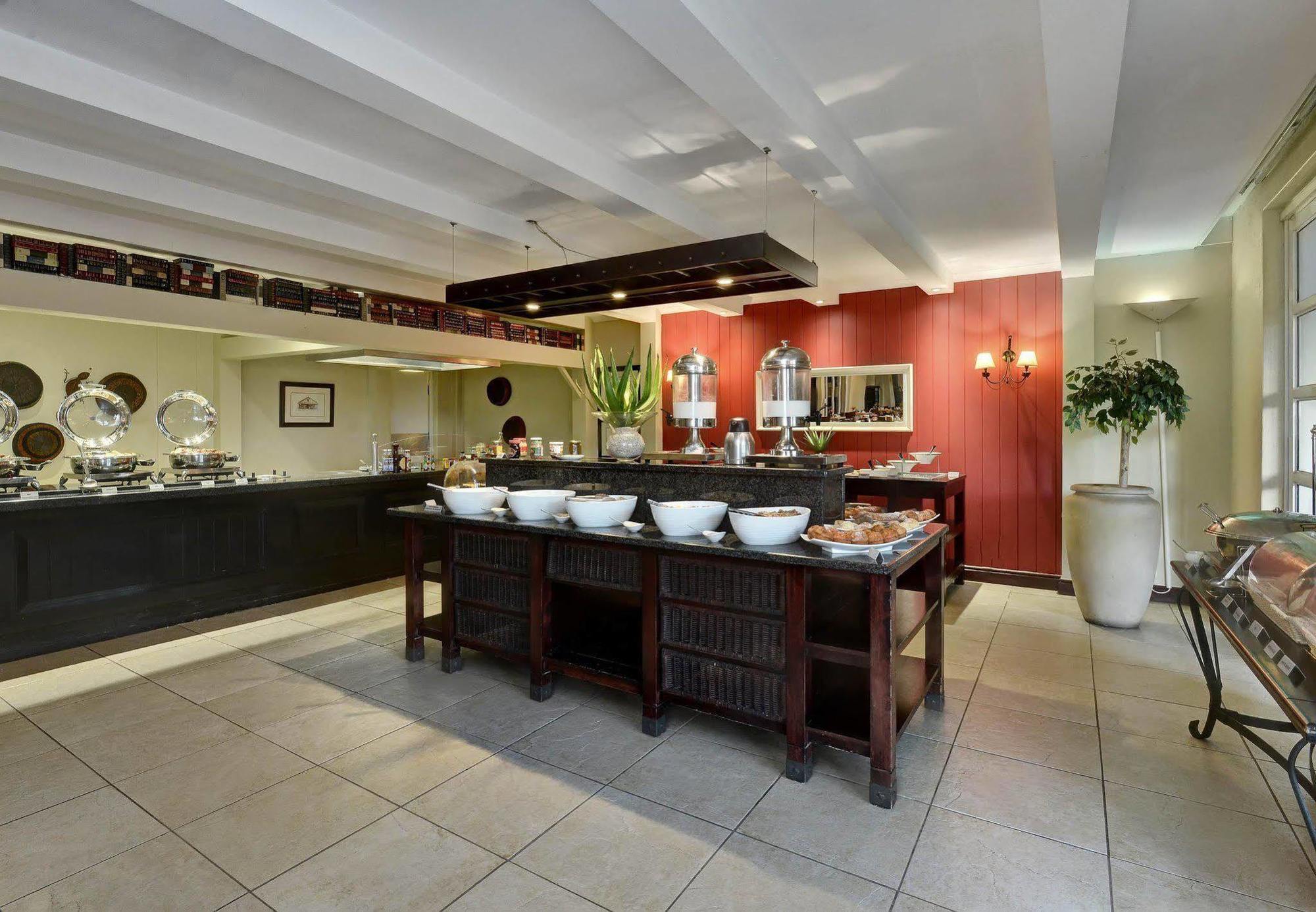 Protea Hotel By Marriott Mahikeng Mafikeng Eksteriør billede