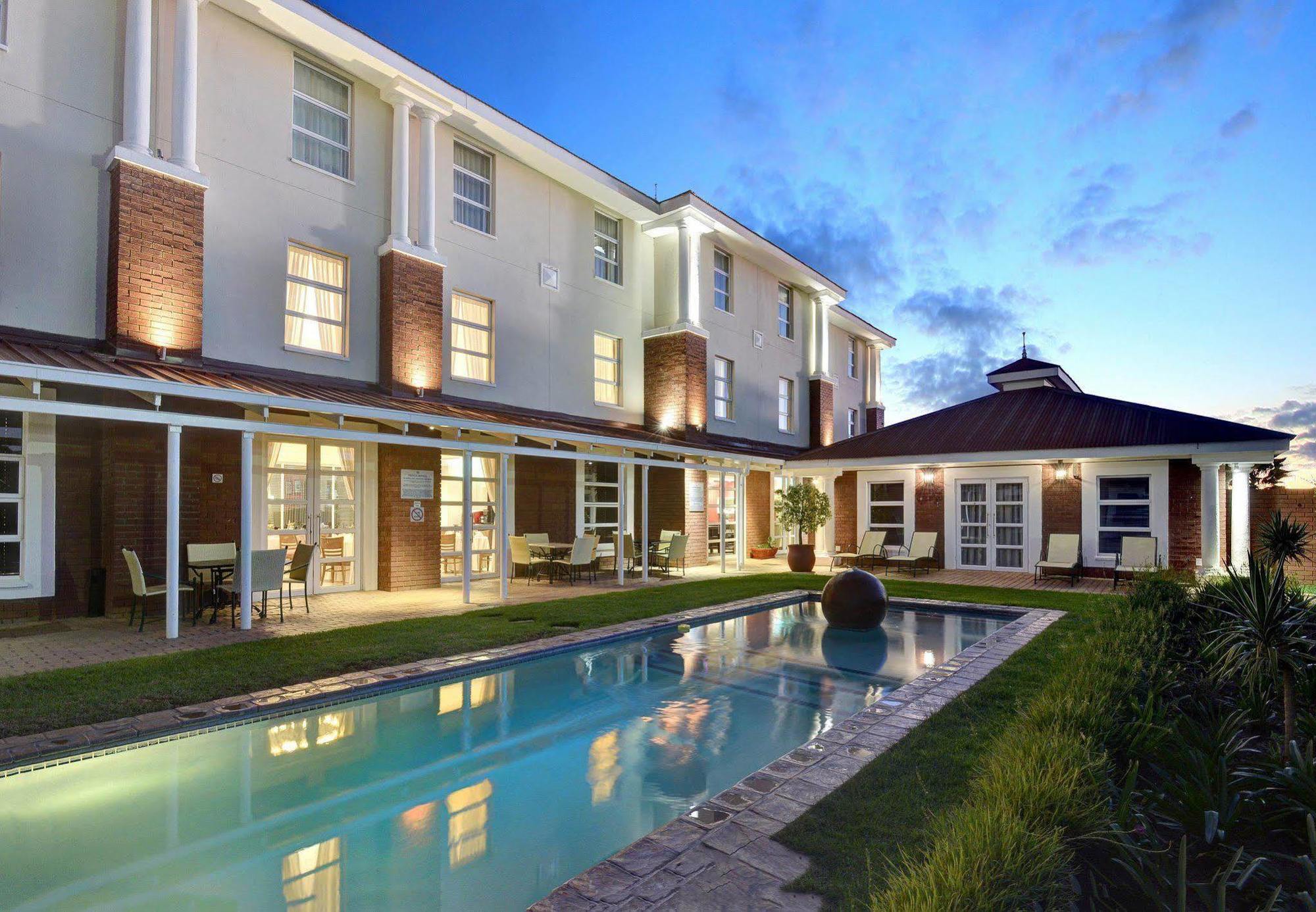Protea Hotel By Marriott Mahikeng Mafikeng Eksteriør billede